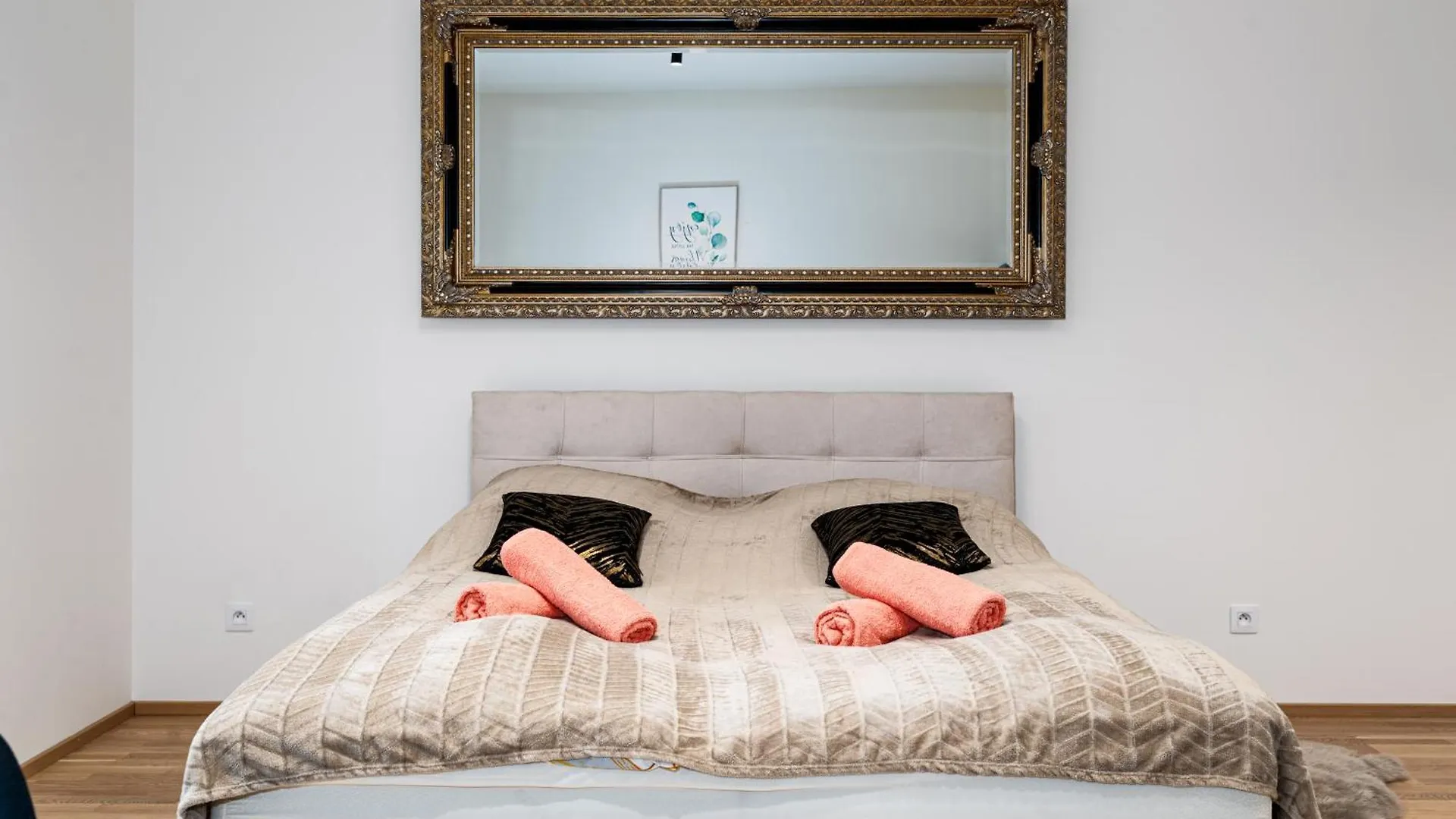 Modern Deluxe Suite Prága